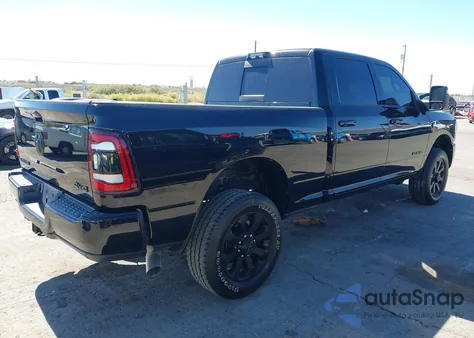 2024 Ram 2500 Laramie 4X4 6'4 Box z USA, uszkodzony, nr VIN 3C6UR5FL7RG203490